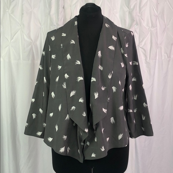 Gray w/ feather design Ann Taylor Loft Shrug Large - Picture 1 of 7